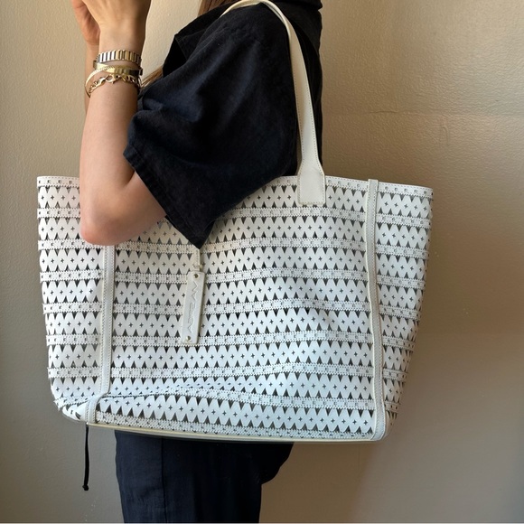 Via Spiga tote - Picture 3 of 7